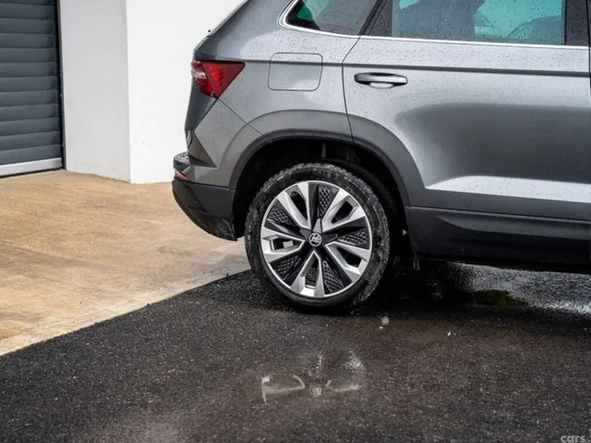 Skoda Karoq Estate, Petrol, 2024, Grey