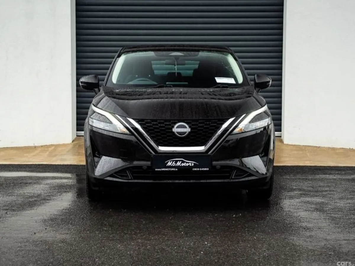 Nissan Qashqai MPV, Petrol, 2024, Black