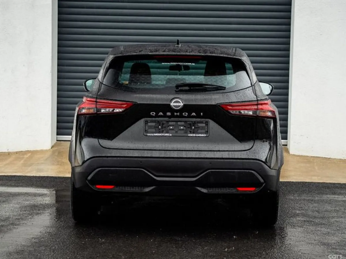 Nissan Qashqai MPV, Petrol, 2024, Black