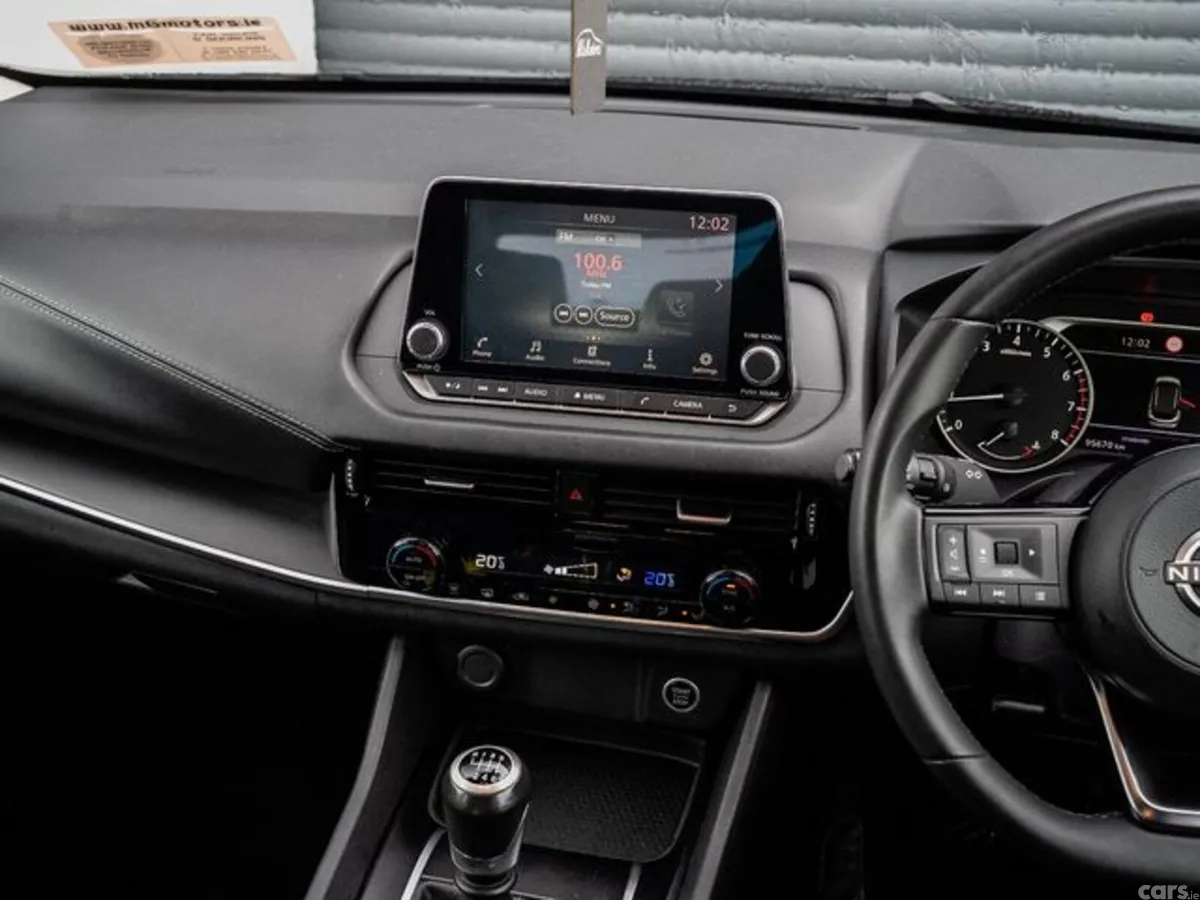 Nissan Qashqai MPV, Petrol, 2024, Black