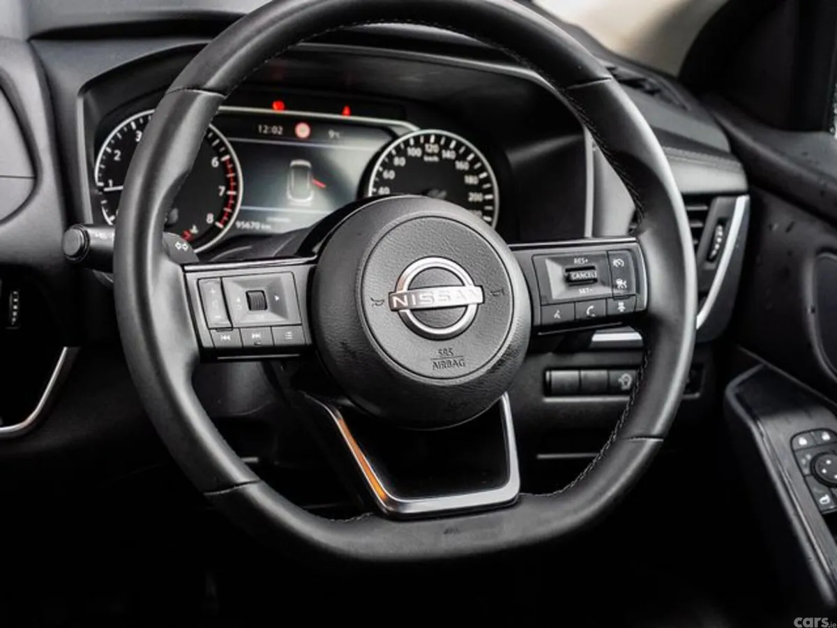 Nissan Qashqai MPV, Petrol, 2024, Black