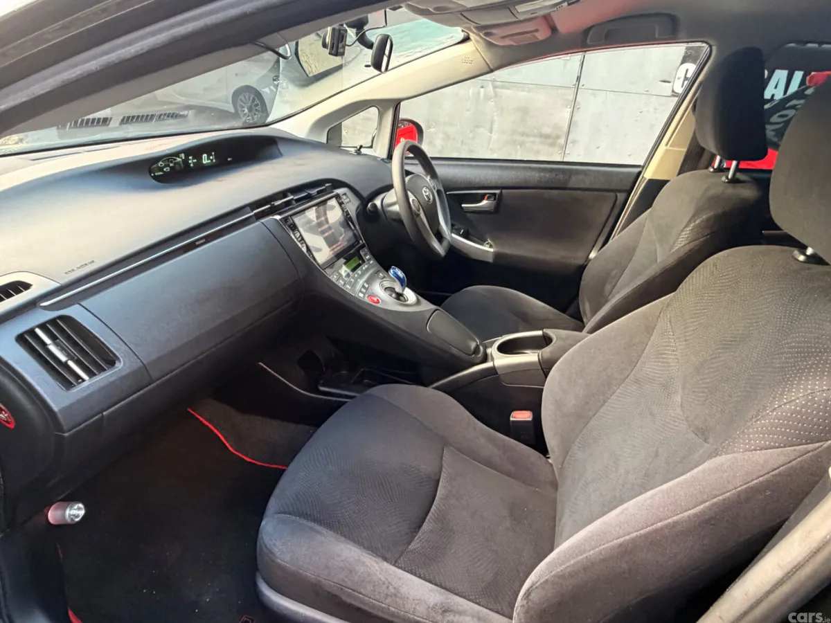Toyota Prius Hatchback, Petrol Hybrid, 2015, Black