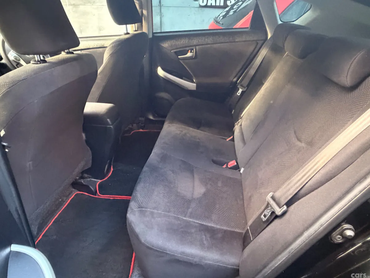 Toyota Prius Hatchback, Petrol Hybrid, 2015, Black