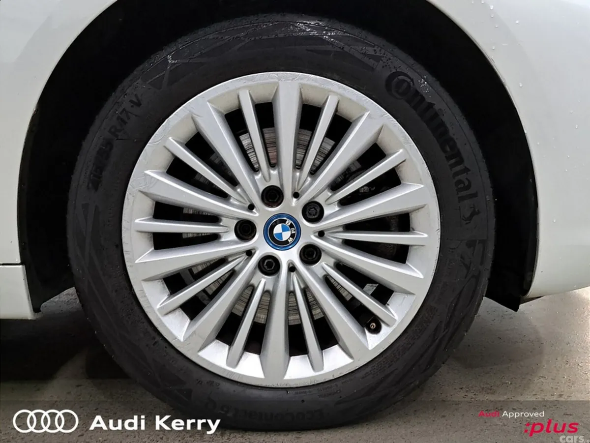 BMW 2-Series Hatchback, Petrol Hybrid, 2017, White