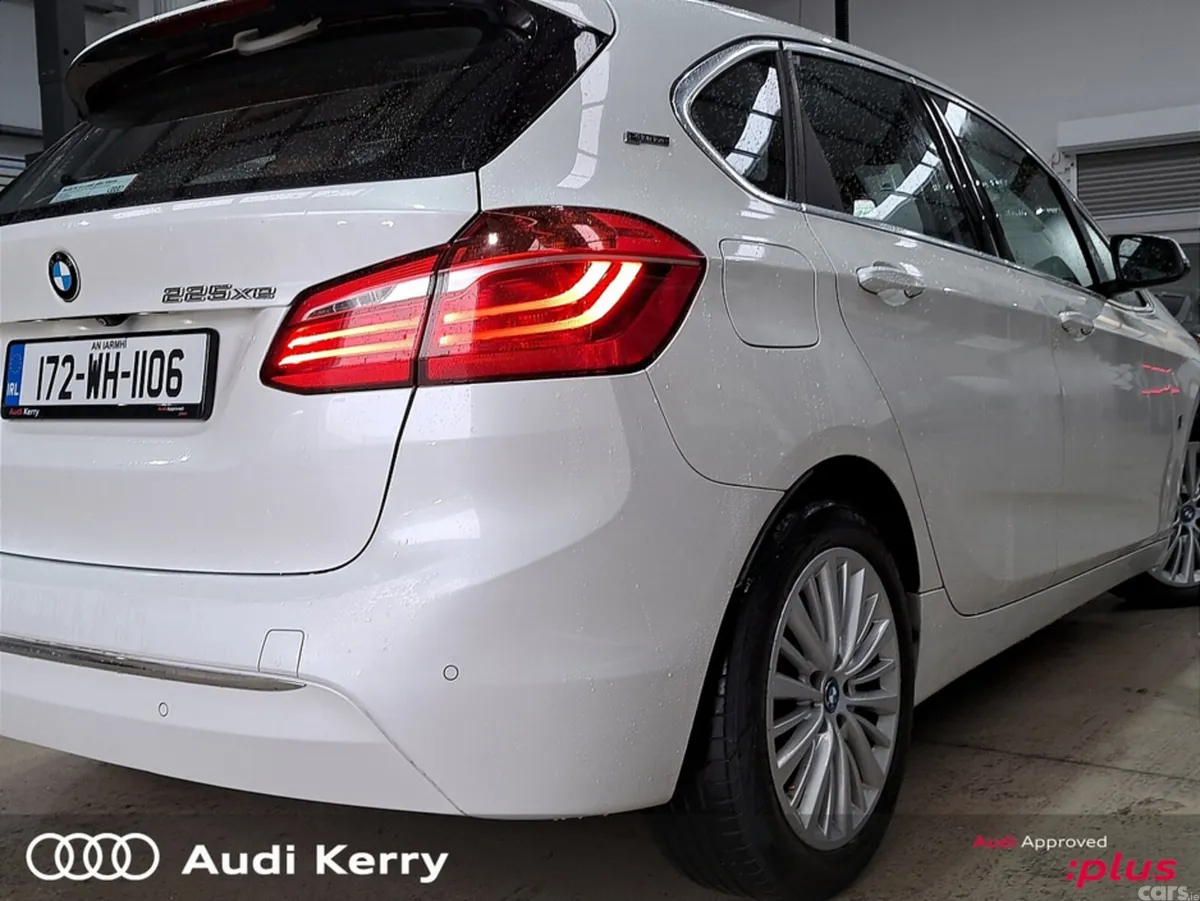 BMW 2-Series Hatchback, Petrol Hybrid, 2017, White