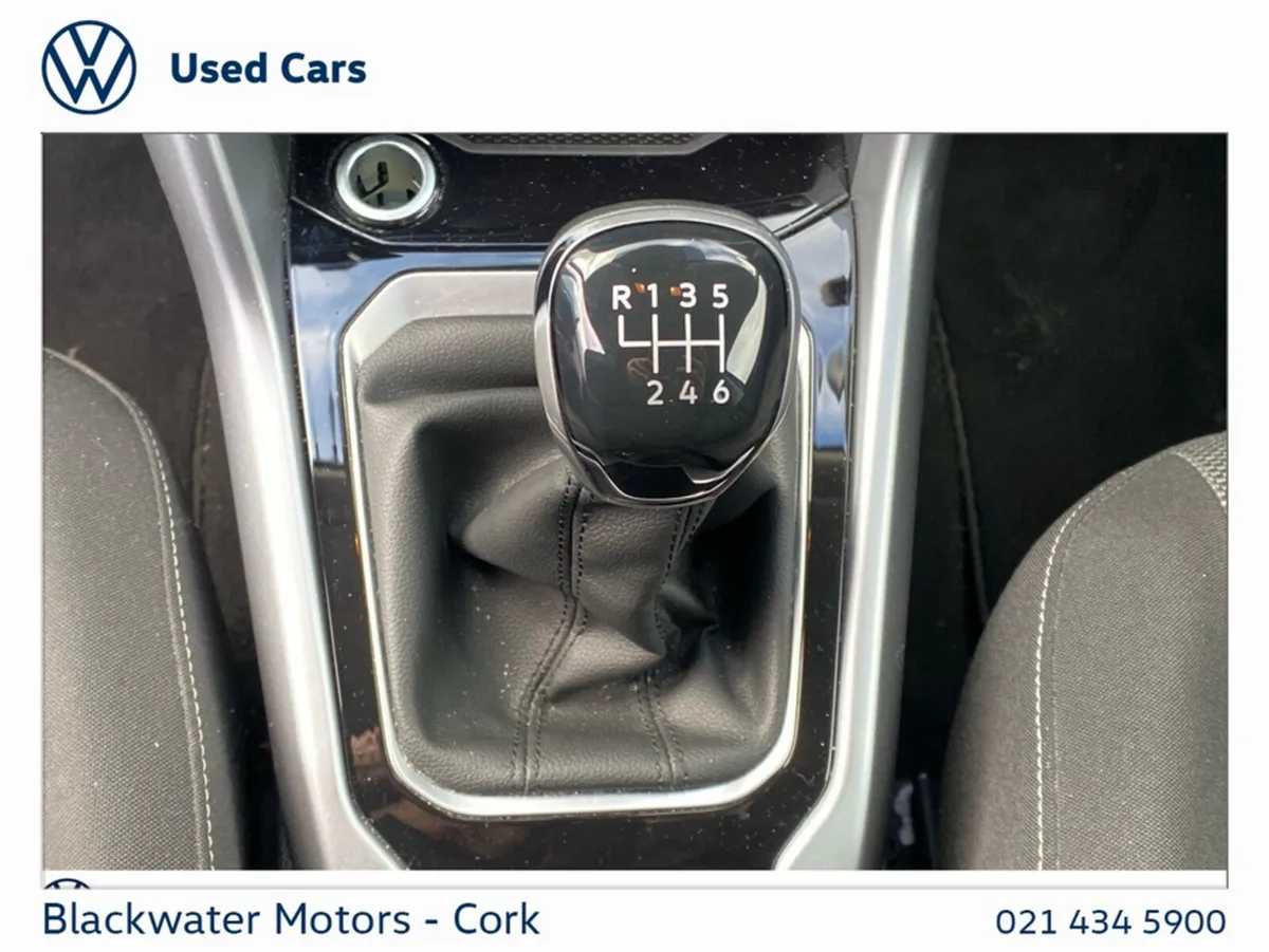 Volkswagen T-Roc SUV, Petrol, 2023, Blue