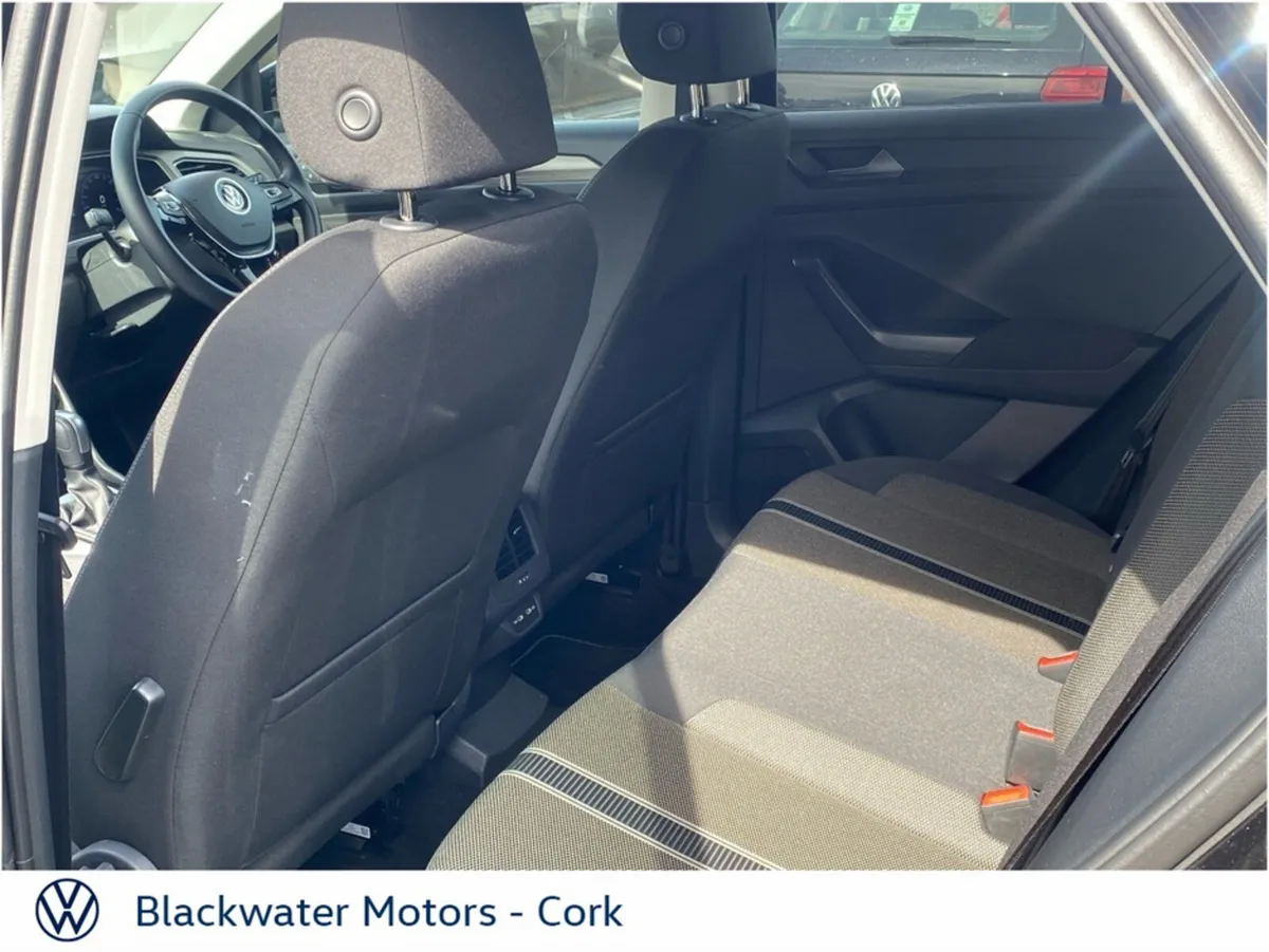 Volkswagen T-Roc Hatchback, Petrol, 2021, 