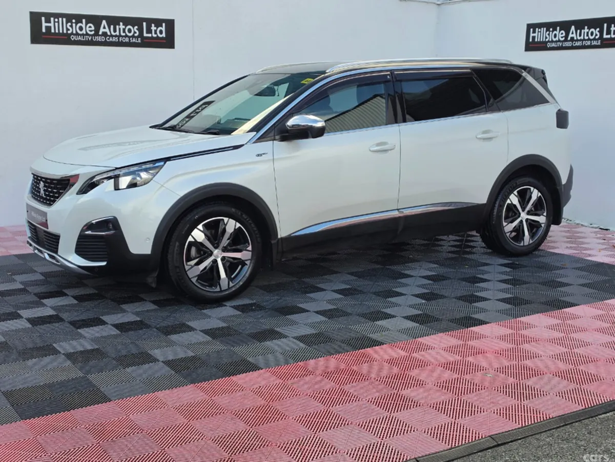 Peugeot 5008 MPV, Diesel, 2018, White