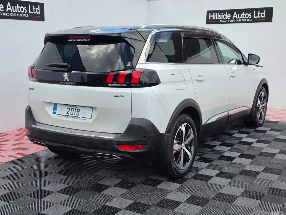 Peugeot 5008 MPV, Diesel, 2018, White