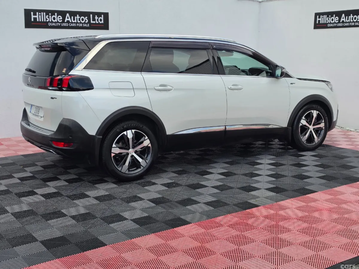 Peugeot 5008 MPV, Diesel, 2018, White