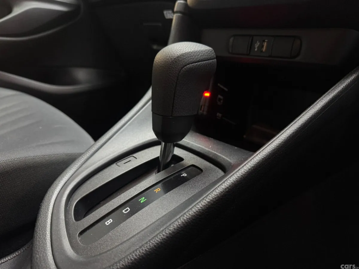 Toyota Yaris Hatchback, Petrol, 2022, White