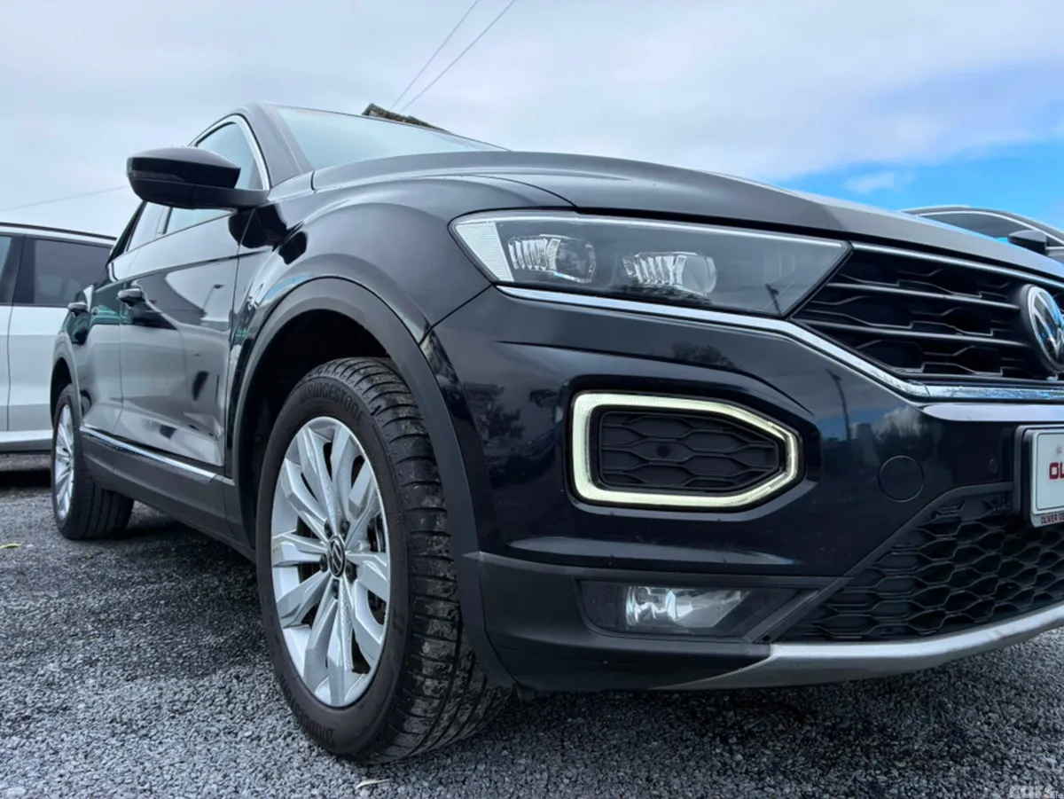 Volkswagen T-Roc SUV, Diesel, 2021, Black