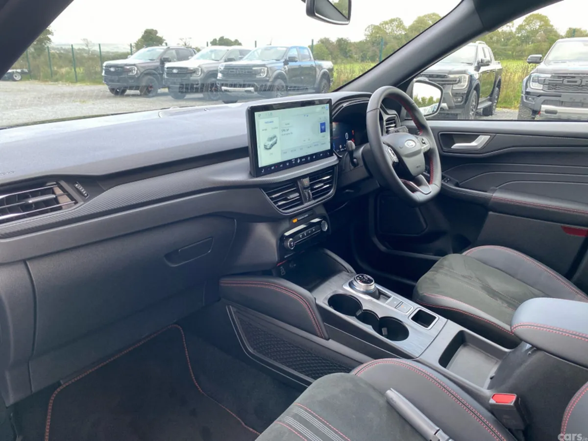 Ford Kuga MPV, Petrol Plug-in Hybrid, 2026, Grey