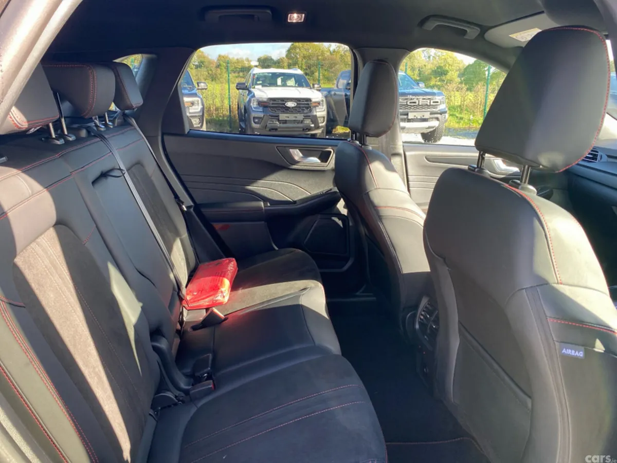 Ford Kuga MPV, Petrol Plug-in Hybrid, 2026, Grey