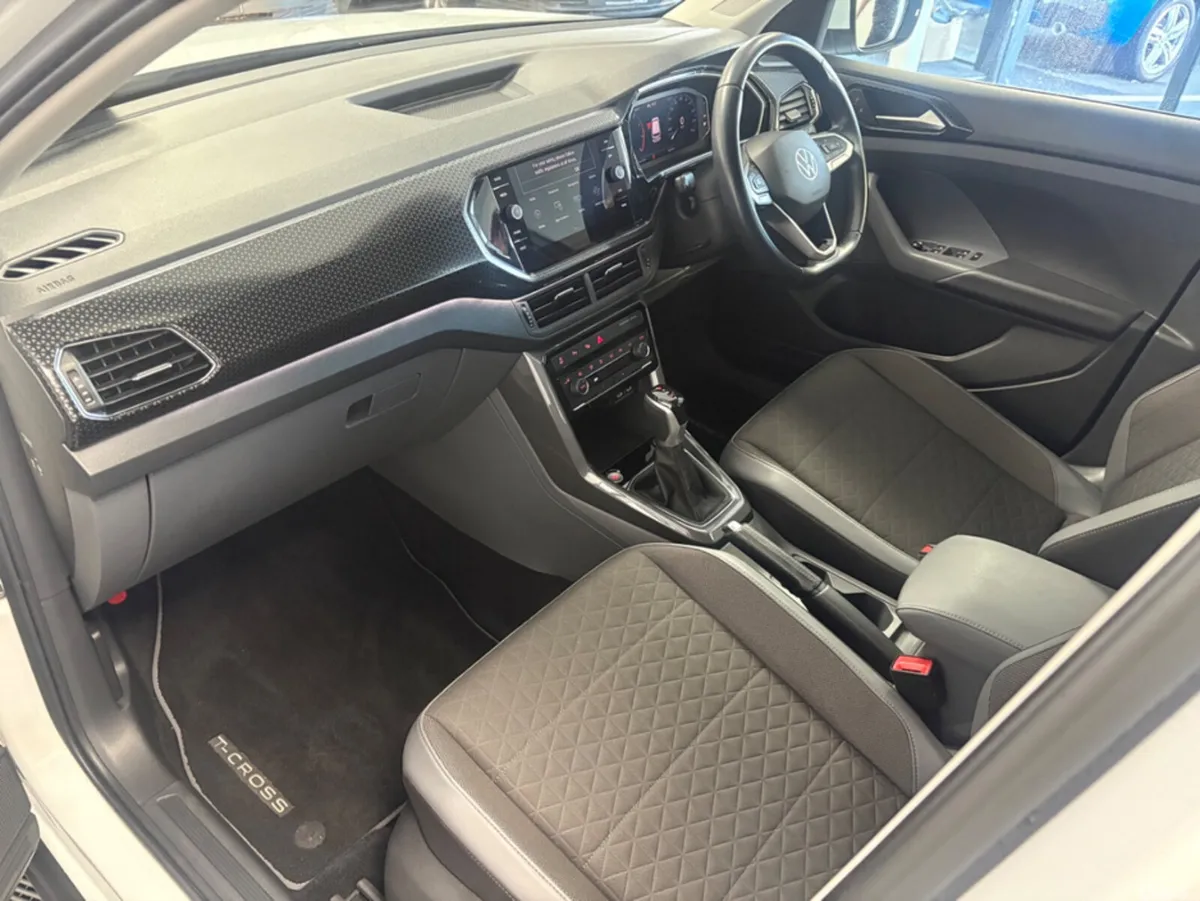 Volkswagen T-Cross SUV, Petrol, 2021, White