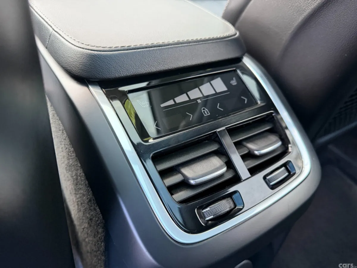 Volvo XC90 Estate, Petrol Plug-in Hybrid, 2023, Black