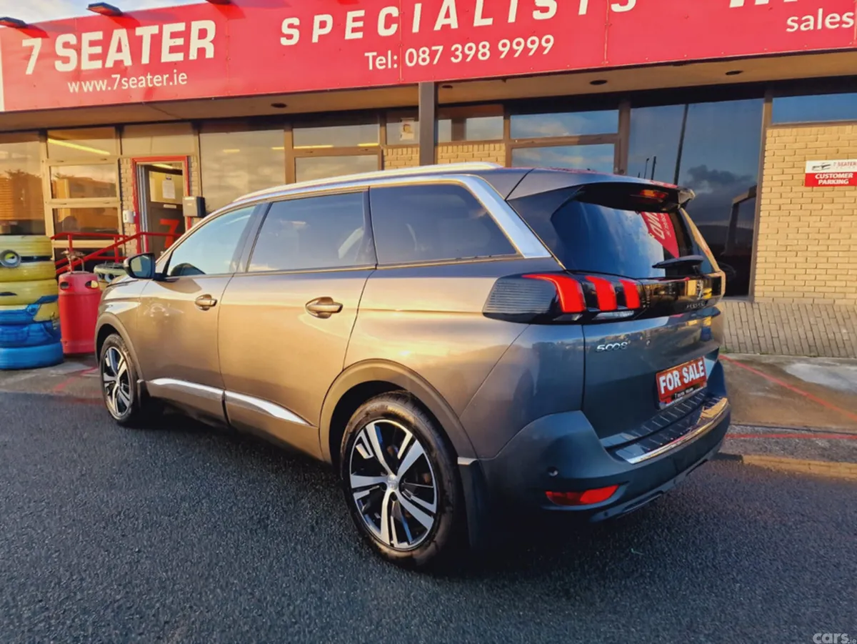 Peugeot 5008 MPV, Diesel, 2018, Grey