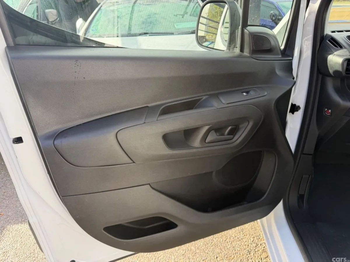 Citroen Berlingo Van, Diesel, 2023, White