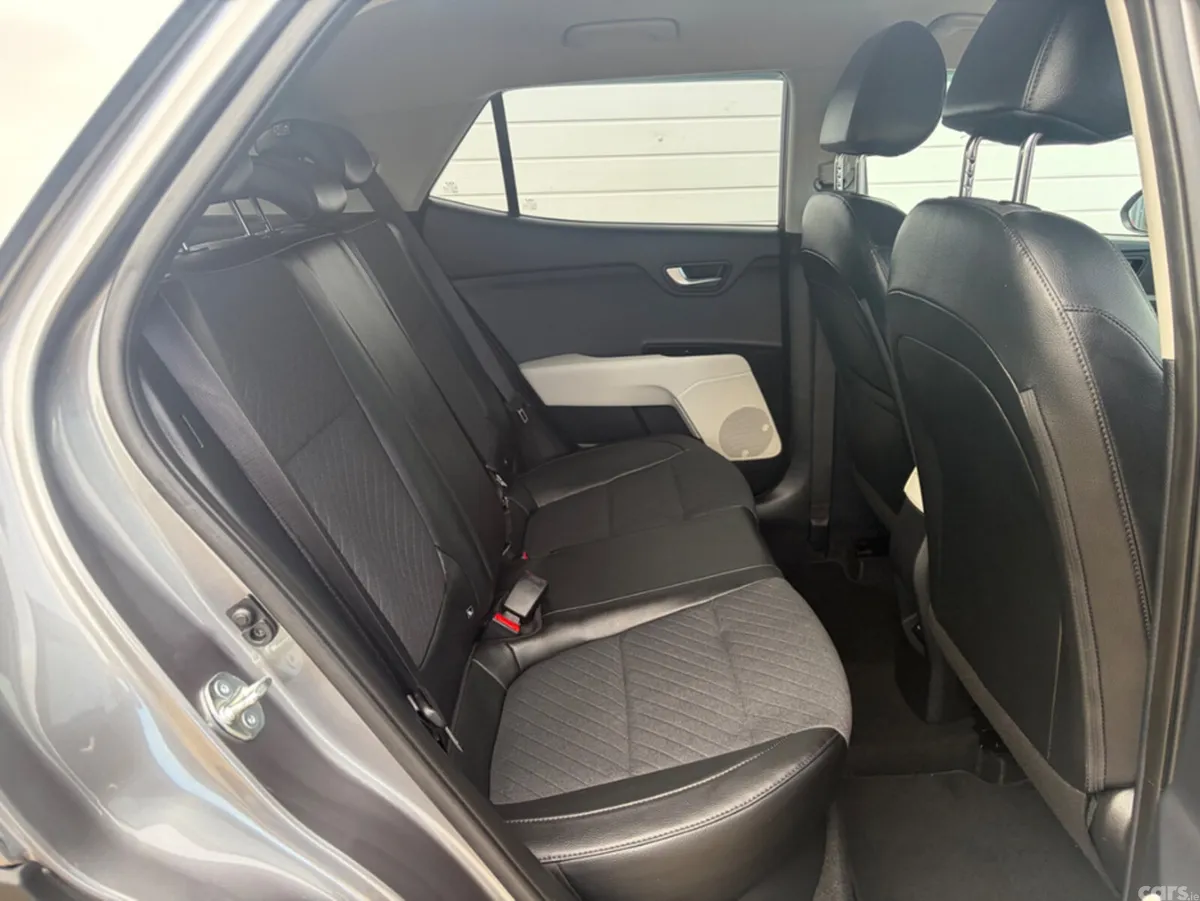 Kia Stonic SUV, Petrol, 2026, Grey