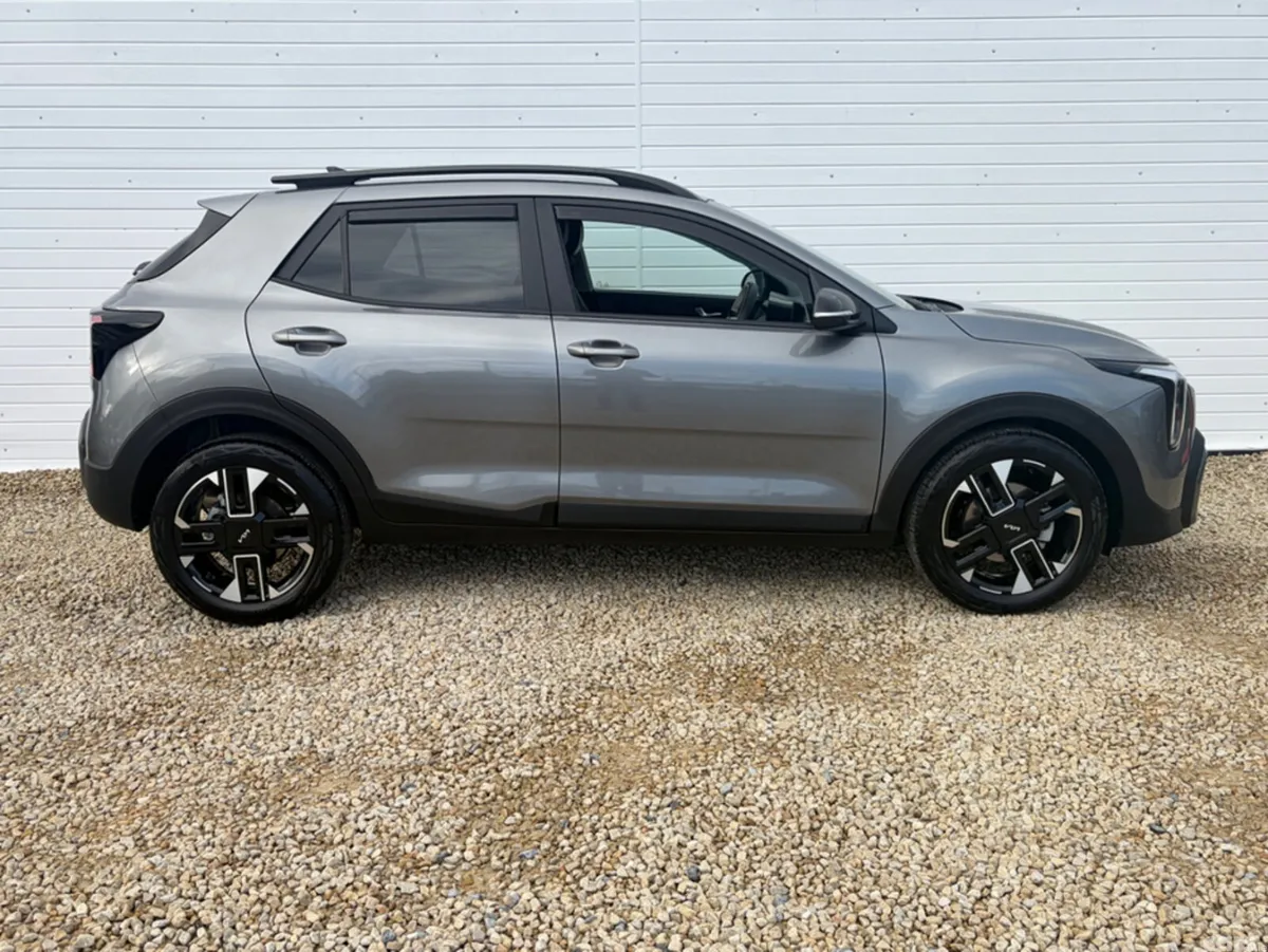 Kia Stonic SUV, Petrol, 2026, Grey