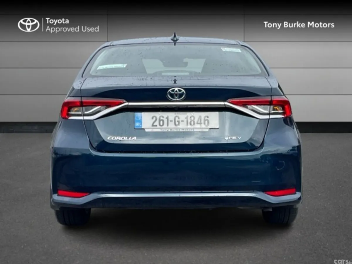 Toyota Corolla Saloon, Petrol Hybrid, 2026, Green