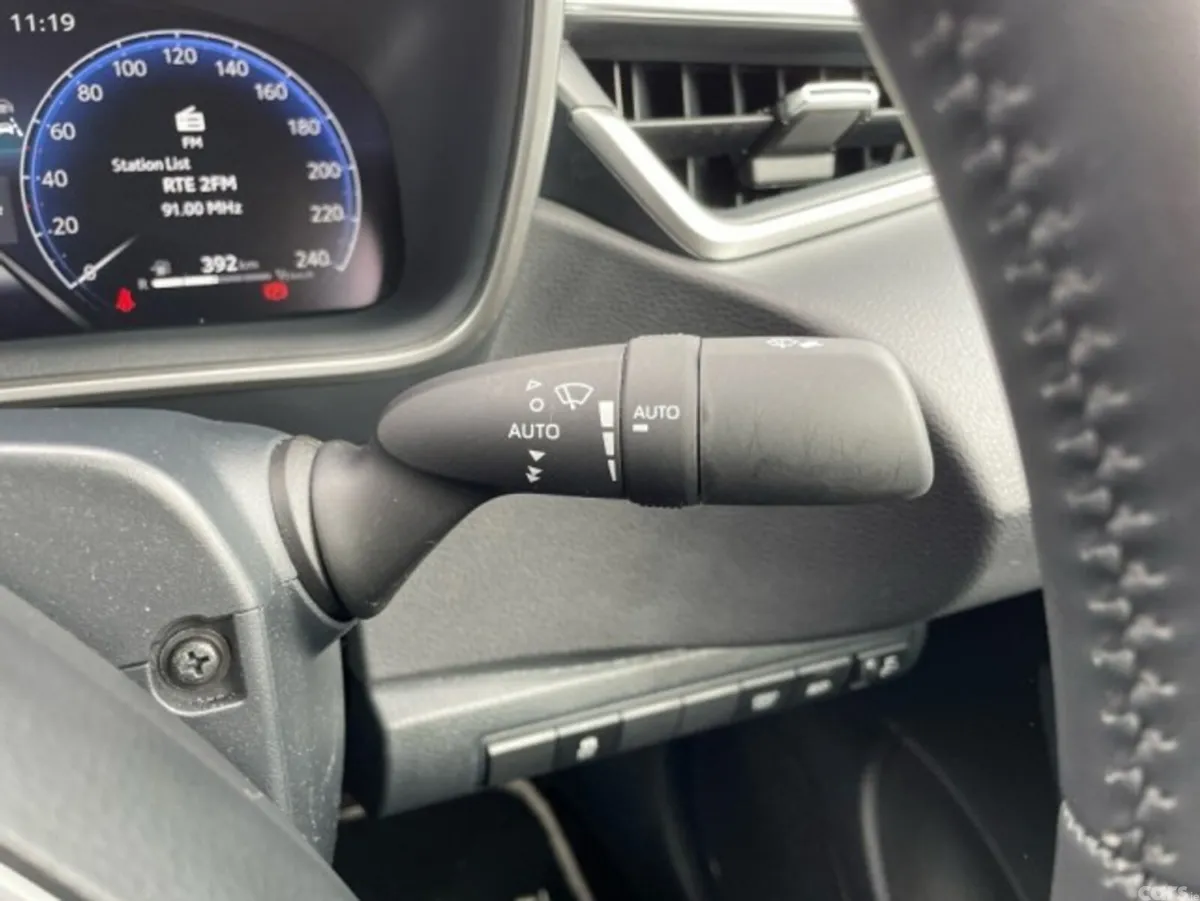 Toyota Corolla Saloon, Petrol Hybrid, 2026, Green