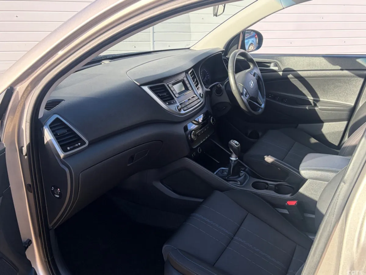 Hyundai Tucson MPV, Diesel, 2017, White