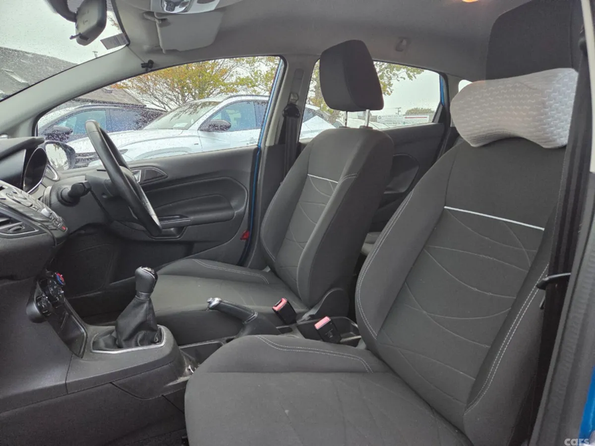 Ford Fiesta Hatchback, Petrol, 2016, Blue
