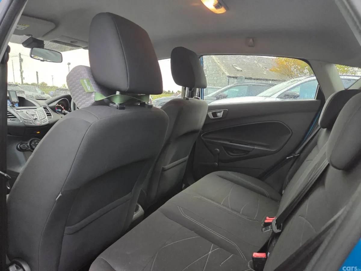 Ford Fiesta Hatchback, Petrol, 2016, Blue