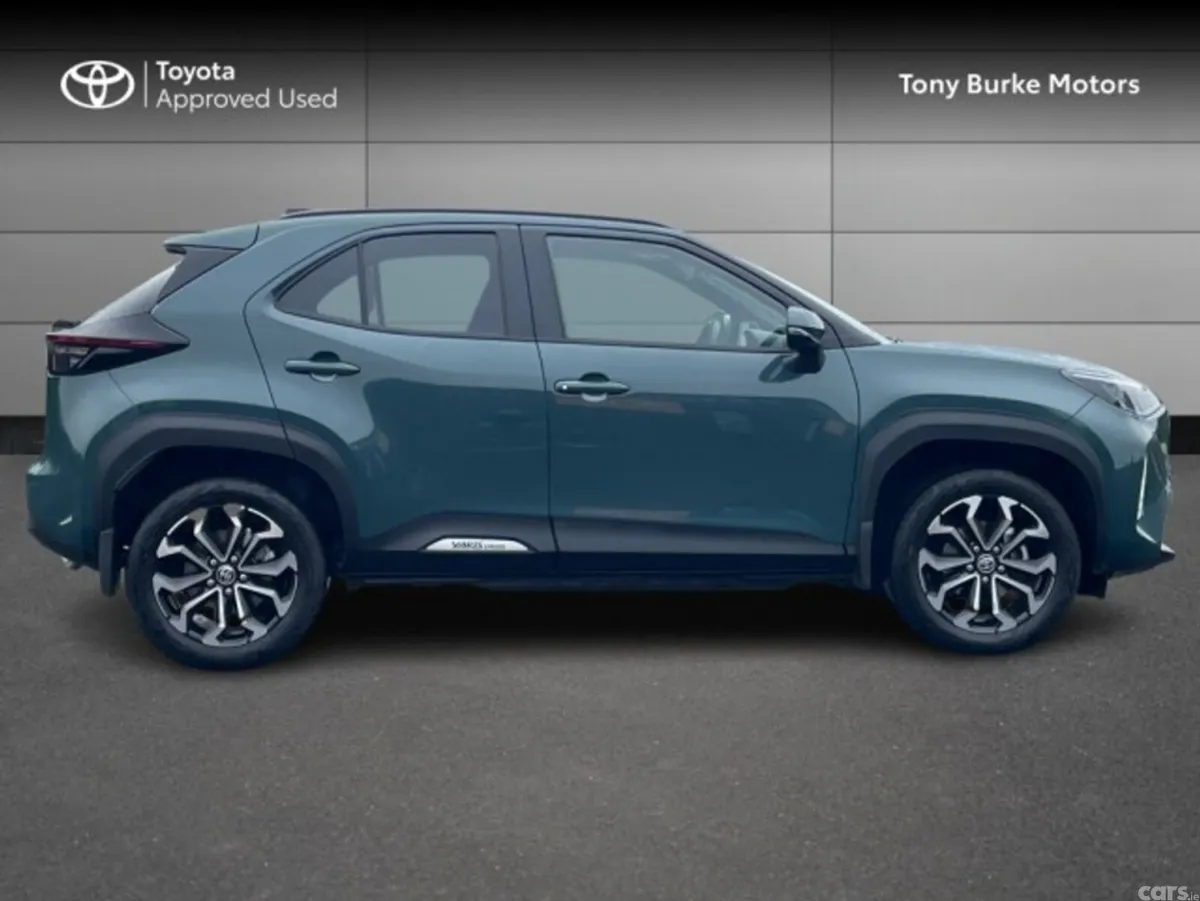 Toyota Yaris Cross SUV, Petrol Hybrid, 2026, Green
