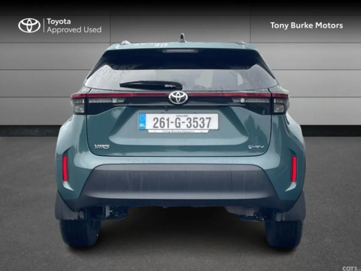 Toyota Yaris Cross SUV, Petrol Hybrid, 2026, Green