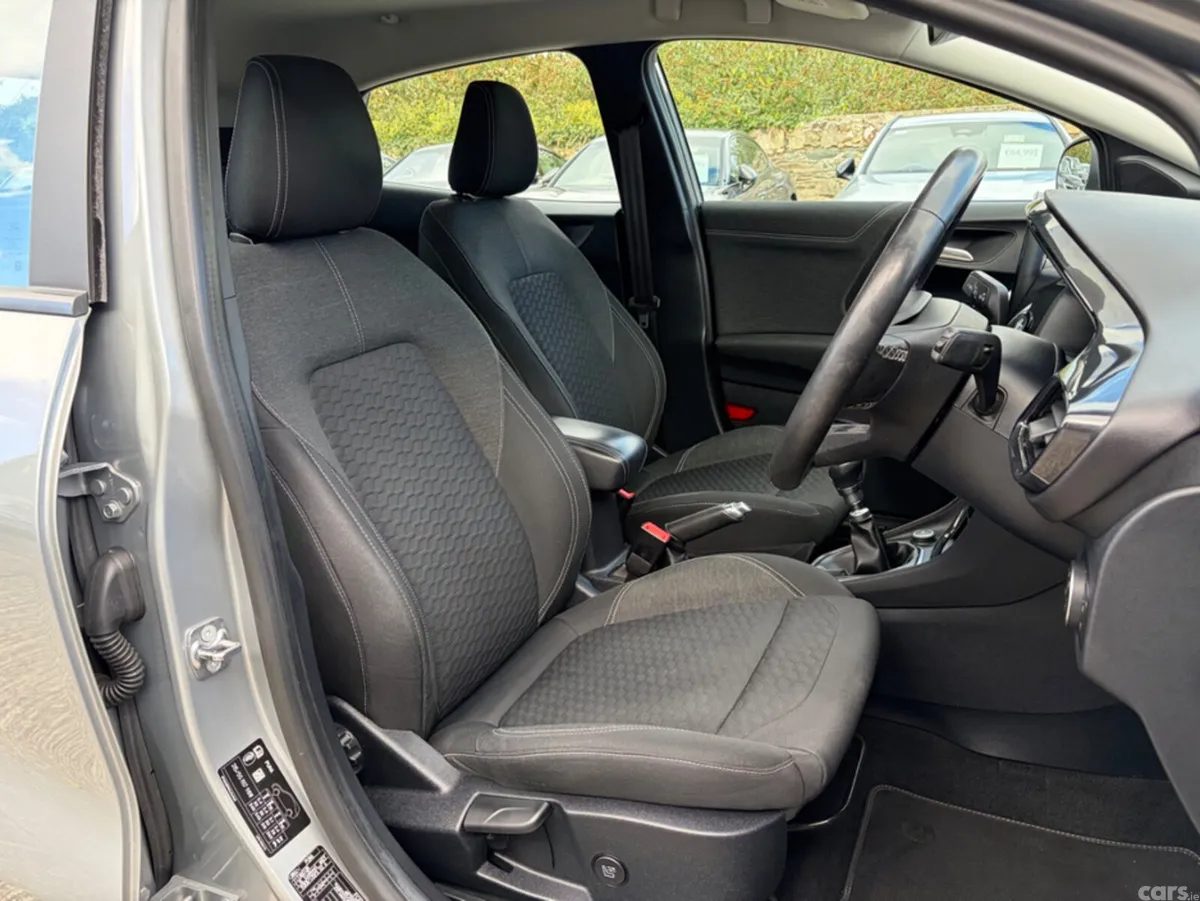 Ford Puma MPV, Petrol, 2020, Grey