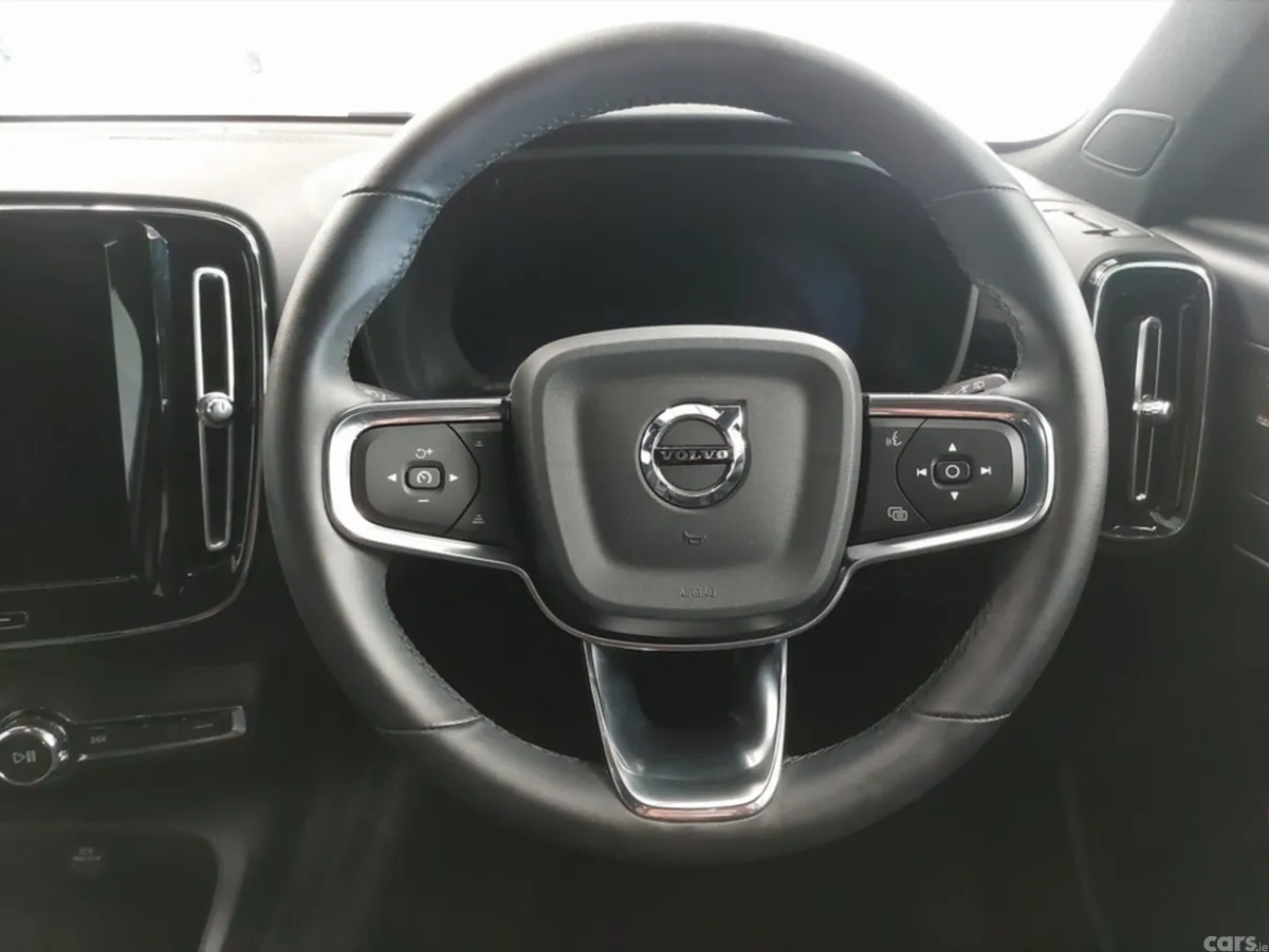 Volvo EX40 SUV, Electric, 2026, Blue
