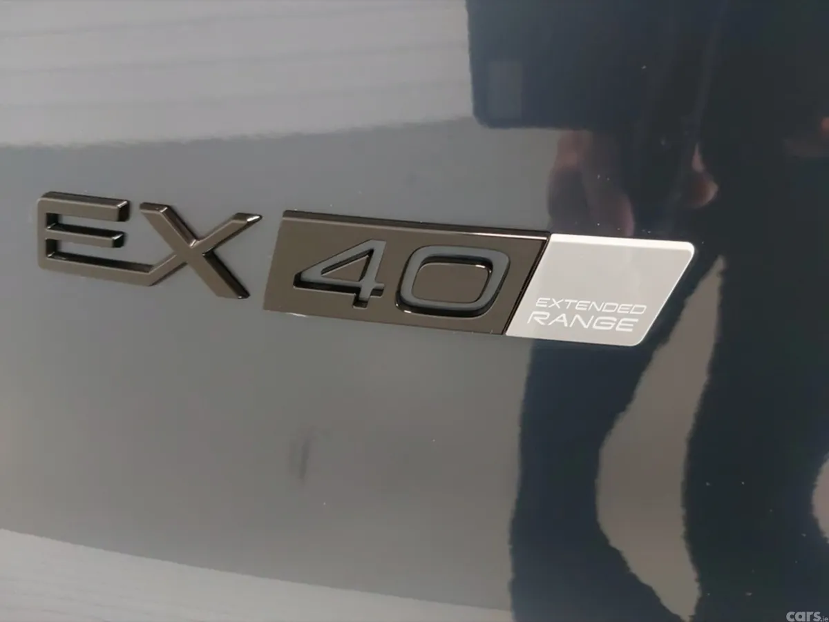 Volvo EX40 SUV, Electric, 2026, Blue