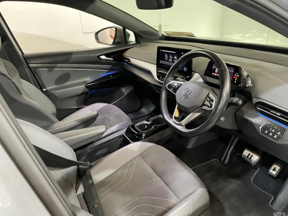 Volkswagen ID.4 Estate, Electric, 2023, Grey