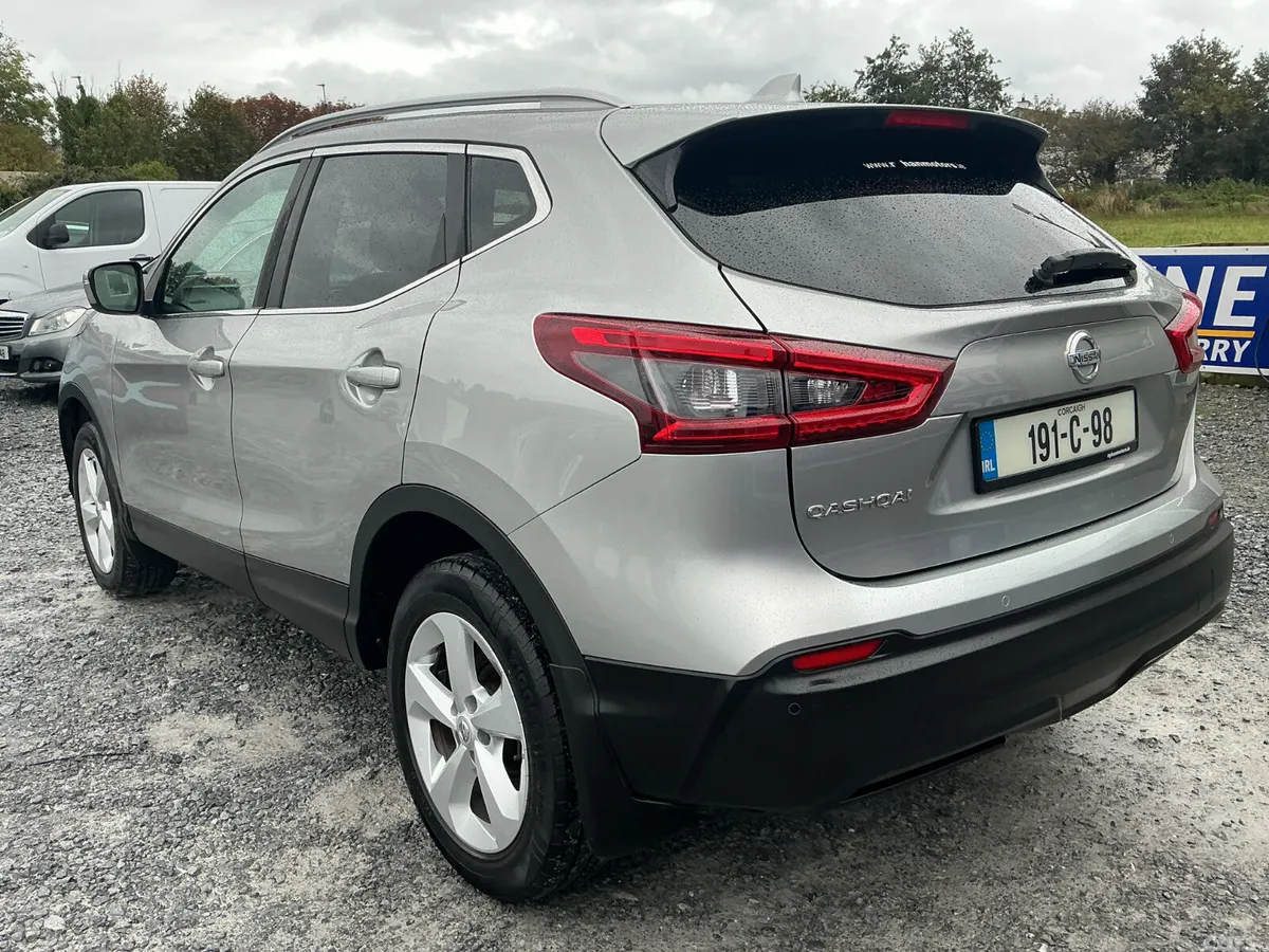 Nissan Qashqai MPV, Diesel, 2019, Grey