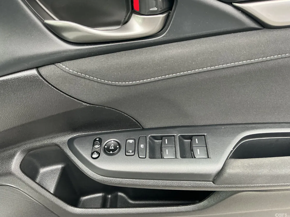 Nissan Qashqai MPV, Diesel, 2019, Grey