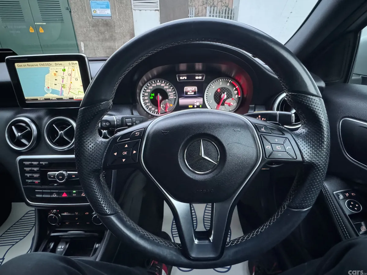 Mercedes-Benz A-Class Hatchback, Petrol, 2014, Silver