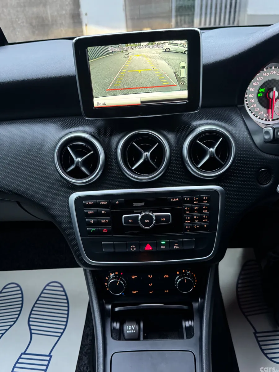 Mercedes-Benz A-Class Hatchback, Petrol, 2014, Silver