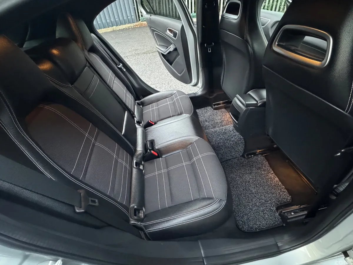 Mercedes-Benz A-Class Hatchback, Petrol, 2014, Silver