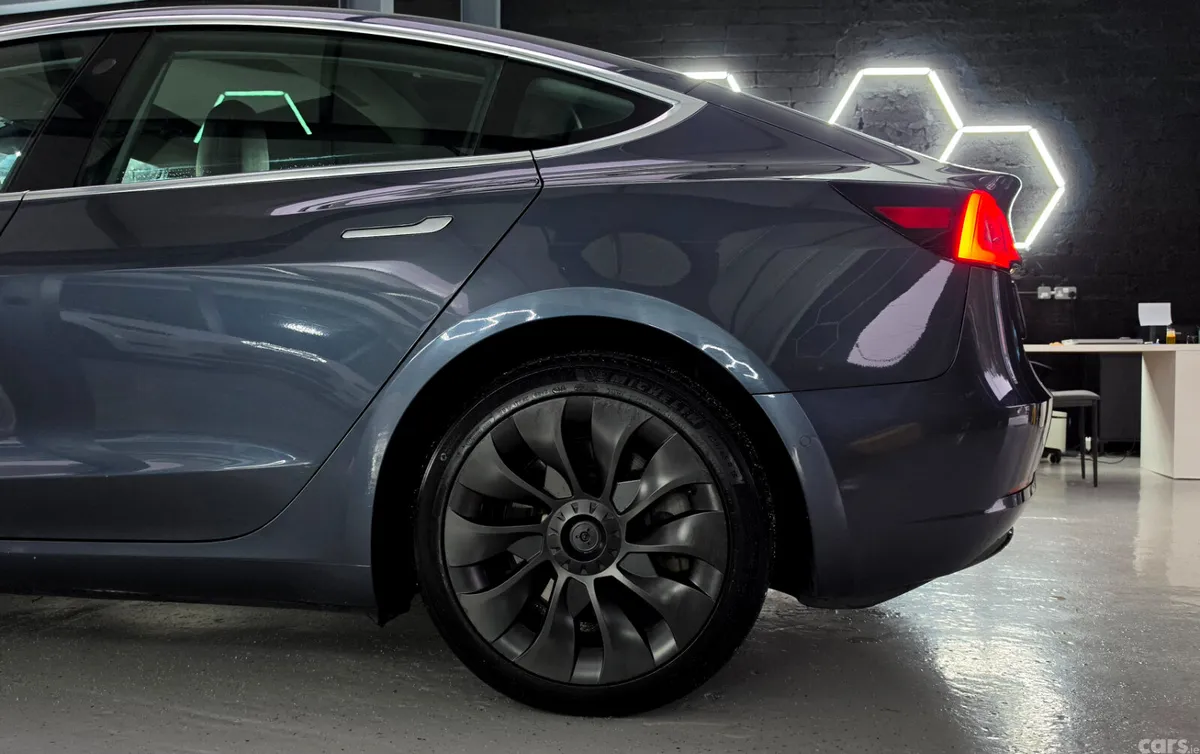 Tesla Model 3 Saloon, Electric, 2020, Grey
