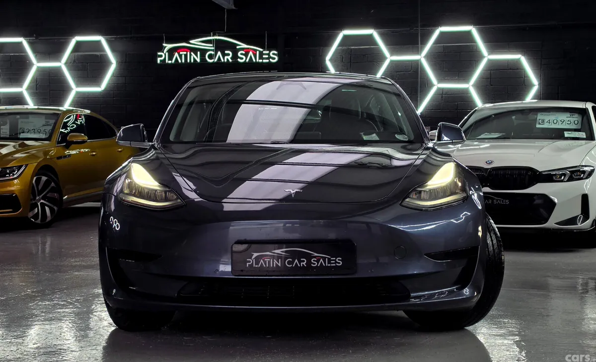 Tesla Model 3 Saloon, Electric, 2020, Grey
