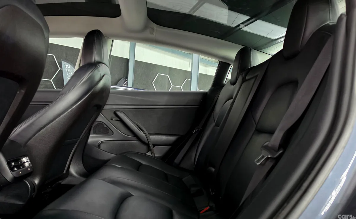 Tesla Model 3 Saloon, Electric, 2020, Grey