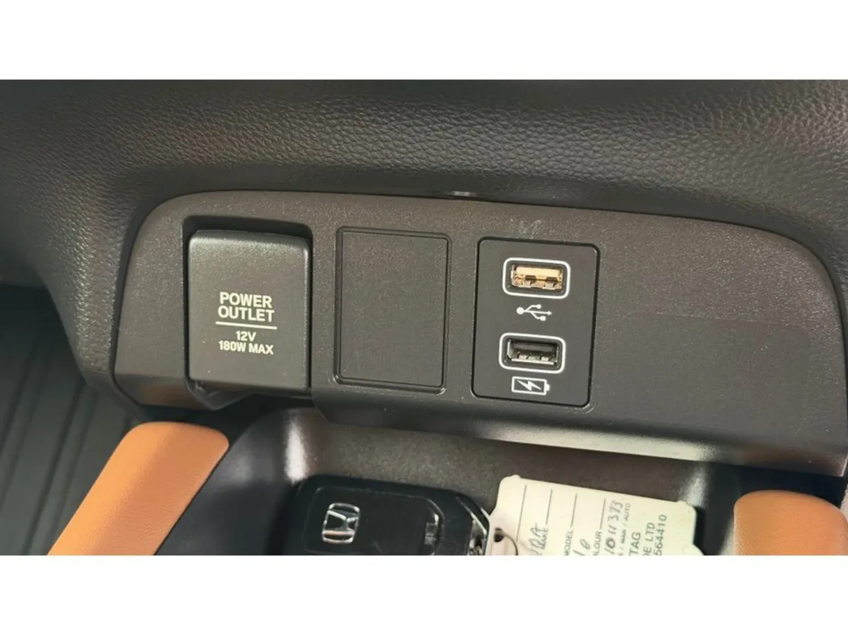 Honda Fit Hatchback, Petrol Hybrid, 2020, White