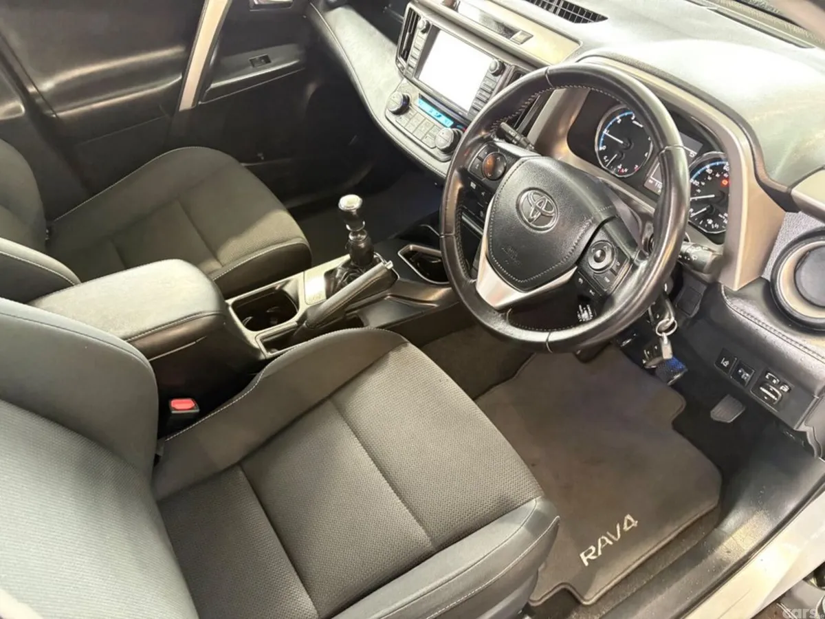 Toyota RAV4 SUV, Diesel, 2016, Silver