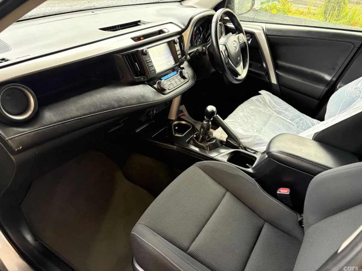 Toyota RAV4 SUV, Diesel, 2016, Silver