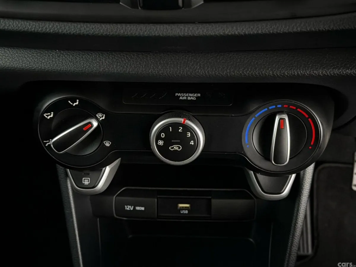 Kia Picanto Hatchback, Petrol, 2022, Red