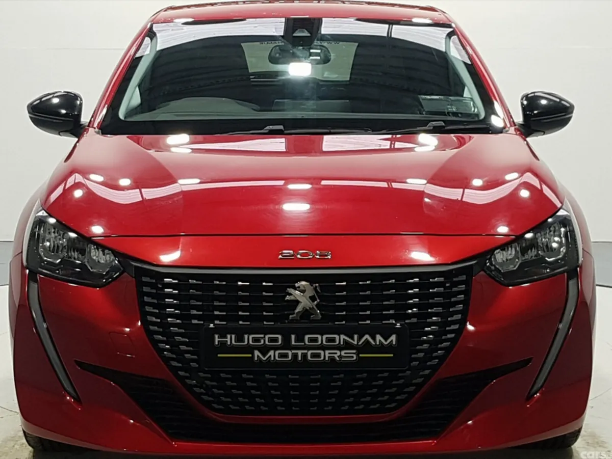 Peugeot 208 Hatchback, Diesel, 2023, Red