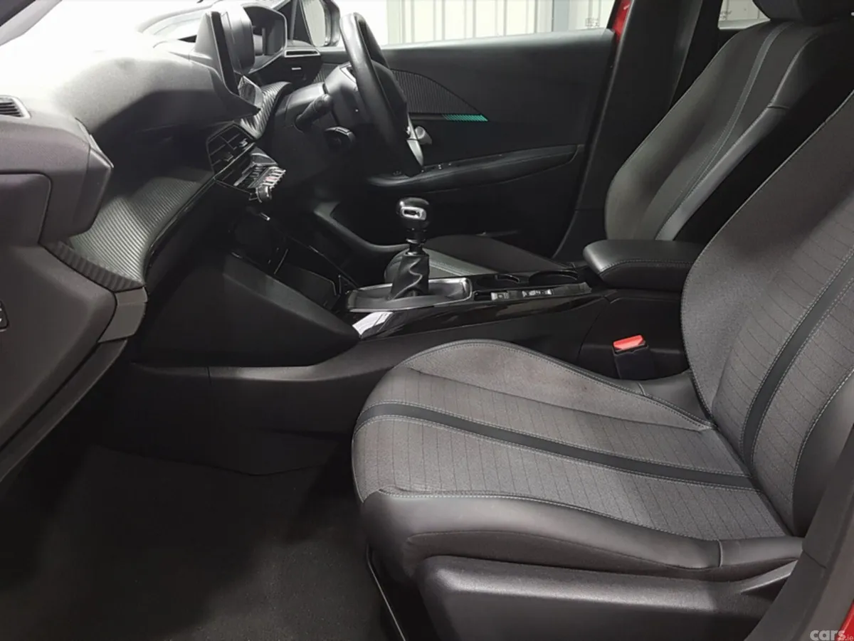 Peugeot 208 Hatchback, Diesel, 2023, Red