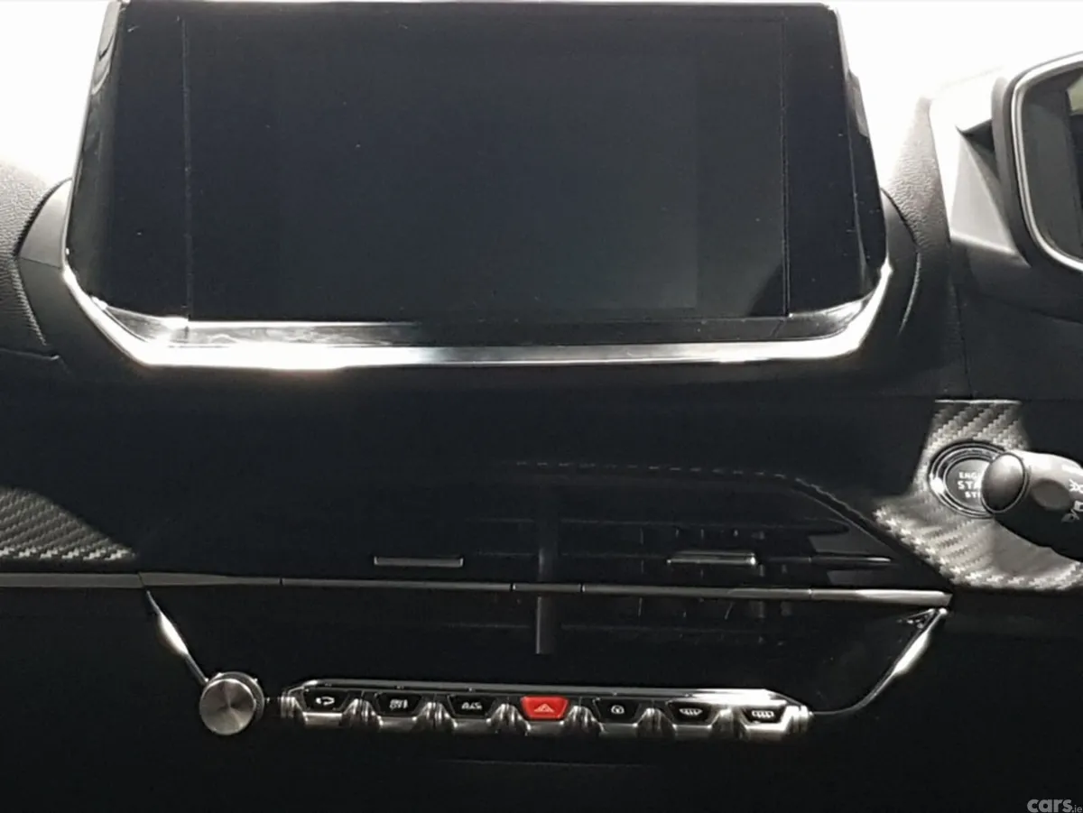 Peugeot 208 Hatchback, Diesel, 2023, Red